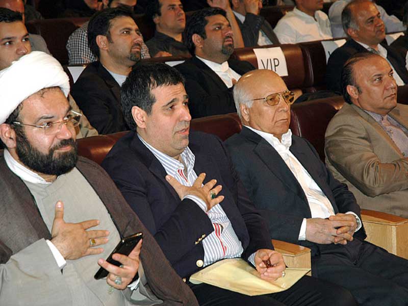 این اثر برای اولین بار در ایران ثبت و تحت عنوان مدیریت کنترل کیفی انواع تورهای گردشگری با تعیین جاذبه‌ها، مسیرها و شاخص‌های گردشگری ارائه شده است.